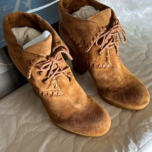 NIB Tan Enzo Angiolini Suede Bootie Sz 8 ½